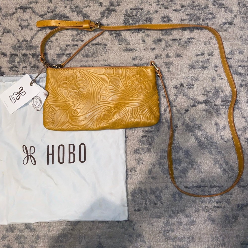NWT HOBO *limited edition* tooled leather crossbody purse